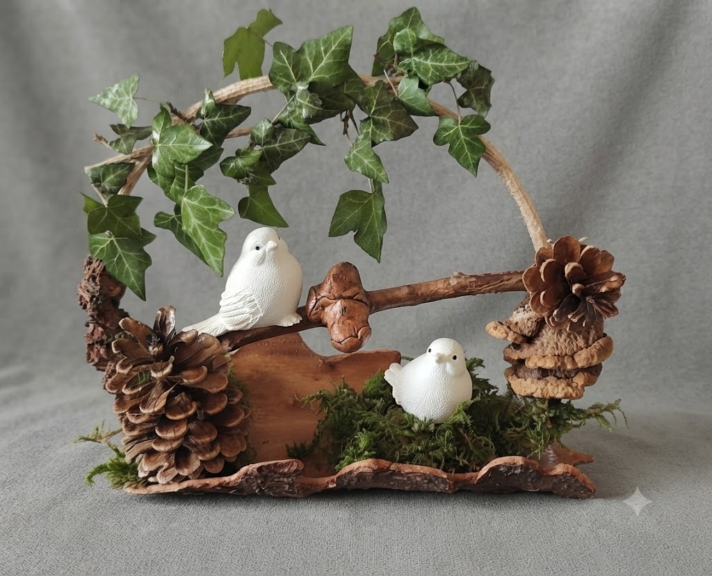 Rindenschale mit Vögeln